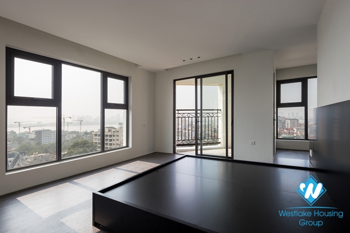 Executive luxury apartment for rent on Xuan Dieu, Tay Ho, Hanoi